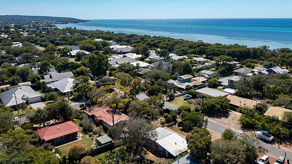 28 PEPPERMINT GROVE 006