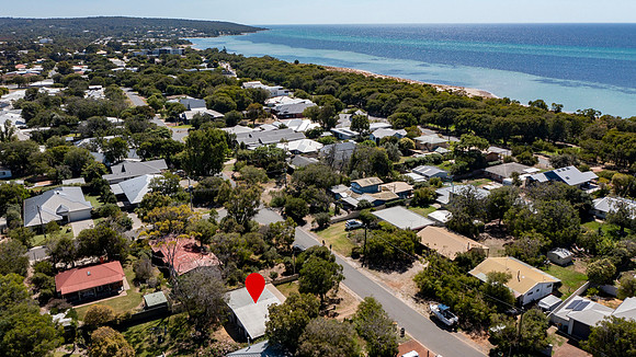 28 PEPPERMINT GROVE 004